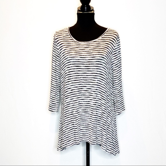 Philosophy Tops - Philosophy Black & White Stripes light sweater 020